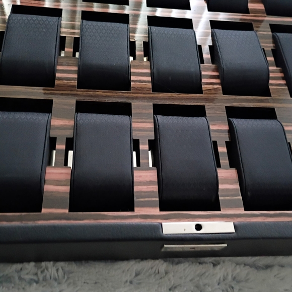 WOLF WATCH CASE... RARE - Picture 4 of 10